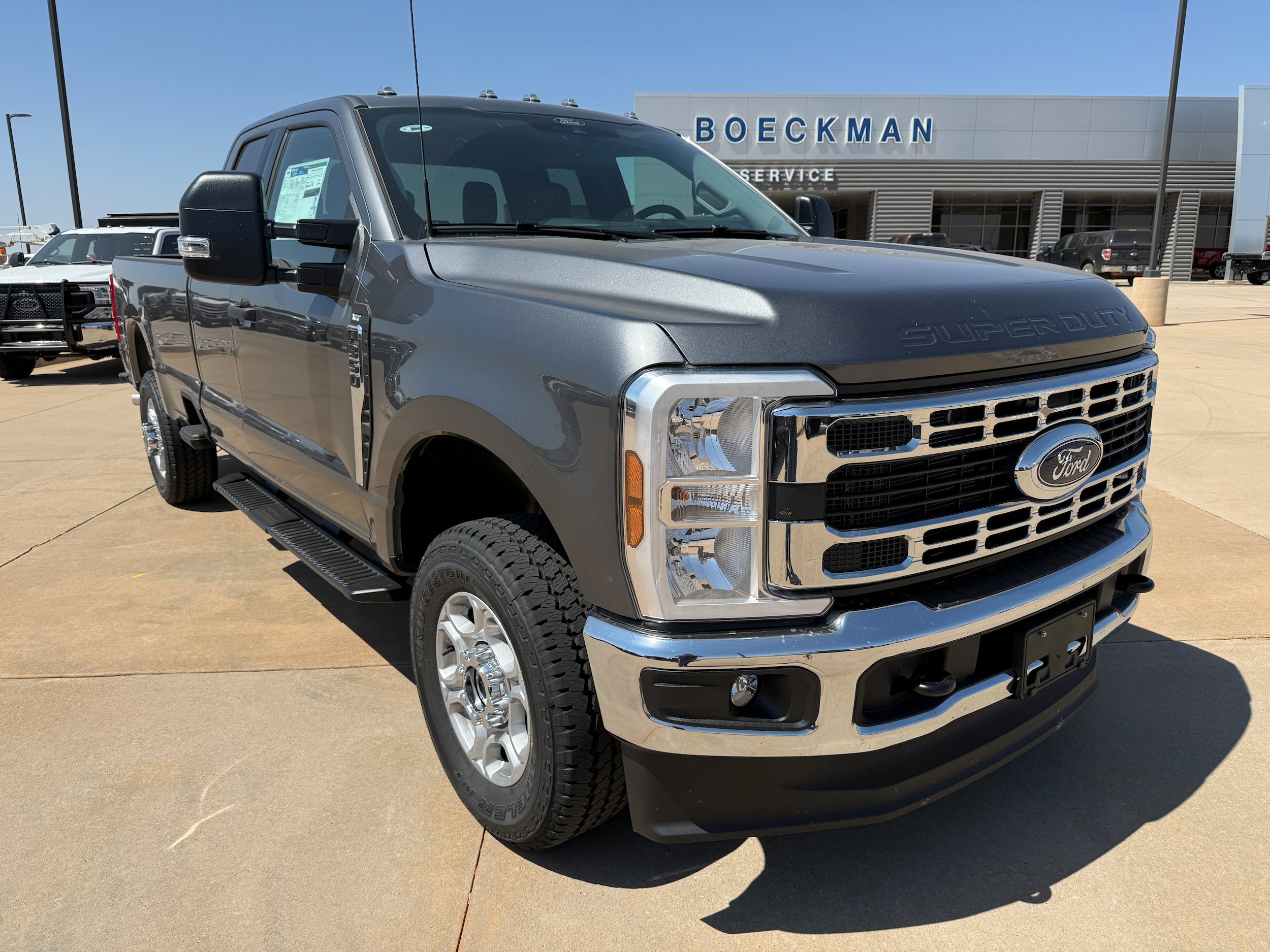 New 2026 Ford F350 XLT w/ FX4 Off-Road Package
