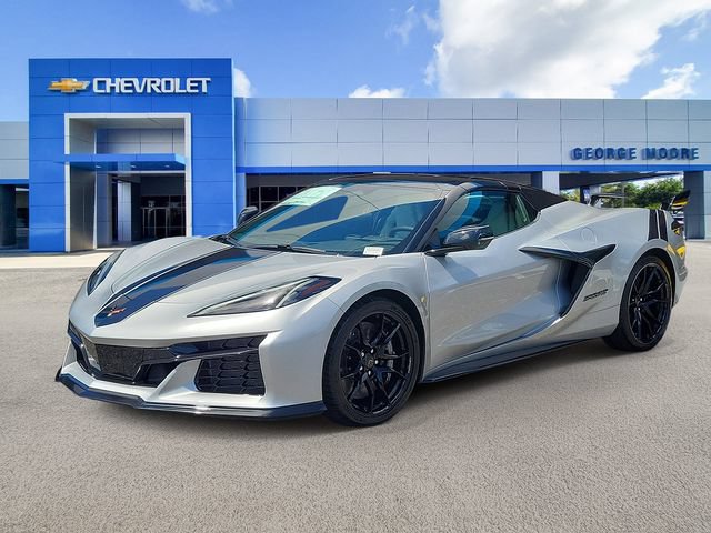 New 2027 Chevrolet Corvette Grand Sport w/ Z52 Sport Performance Package RWD image 2