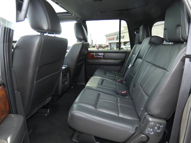 Used 2013 Lincoln Navigator L 4WD w/ HD Trailer Tow Pkg image 26