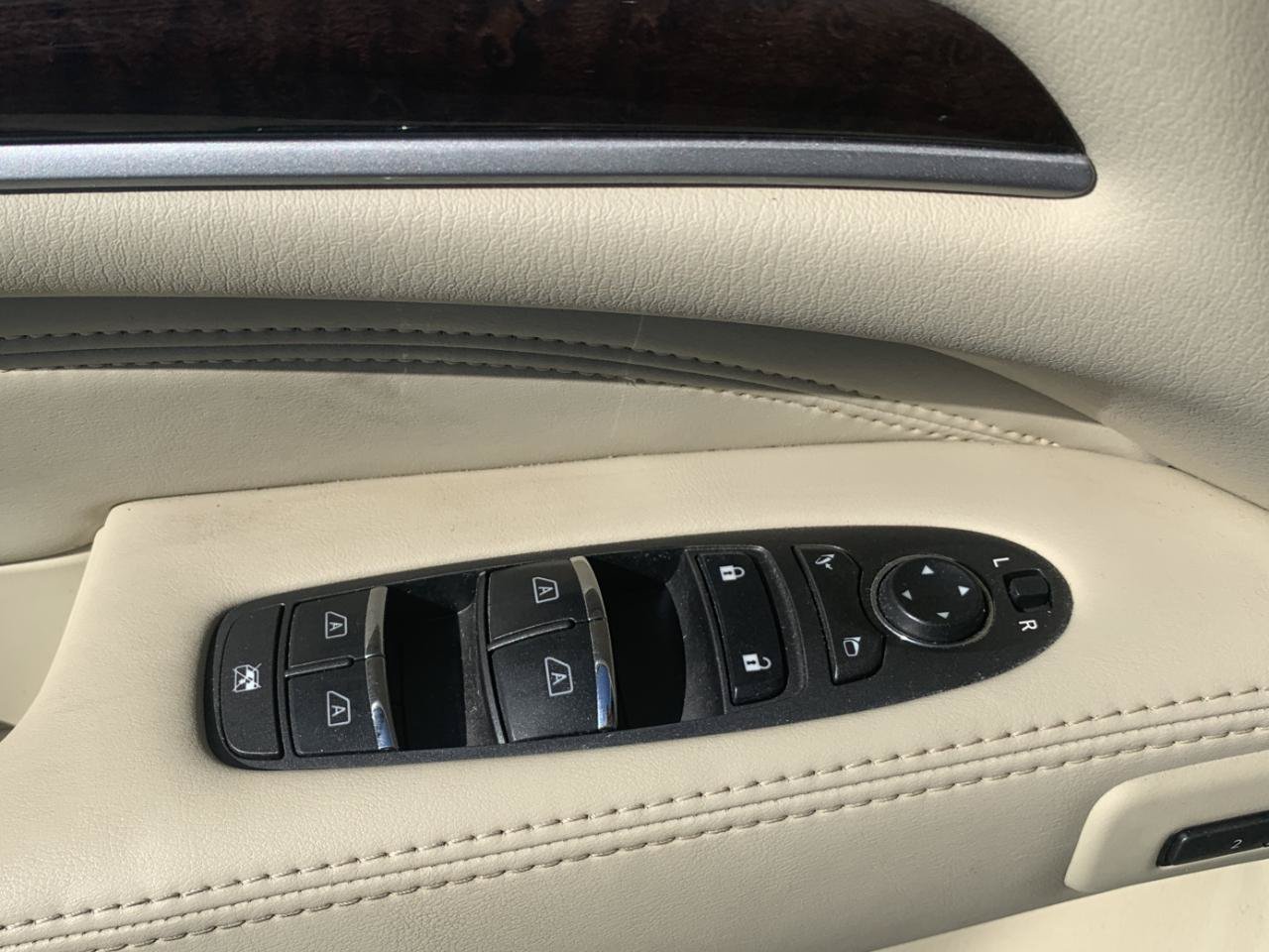 Used 2014 INFINITI QX60 Luxe w/ Deluxe Touring Package AWD/4WD image 10