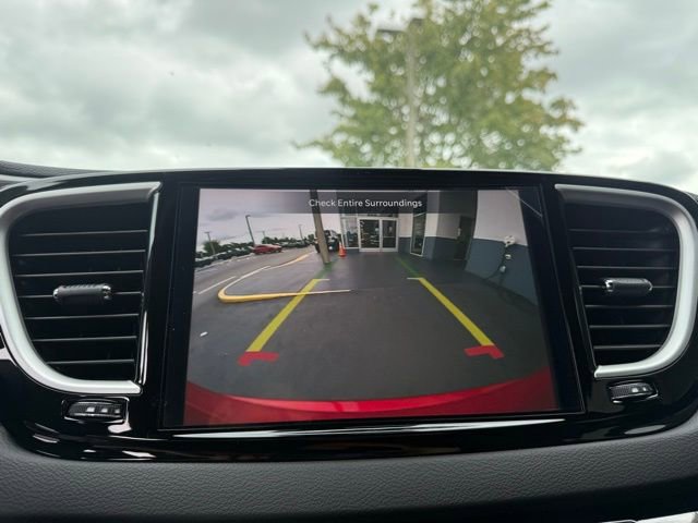 New 2026 Chrysler Voyager LX image 20