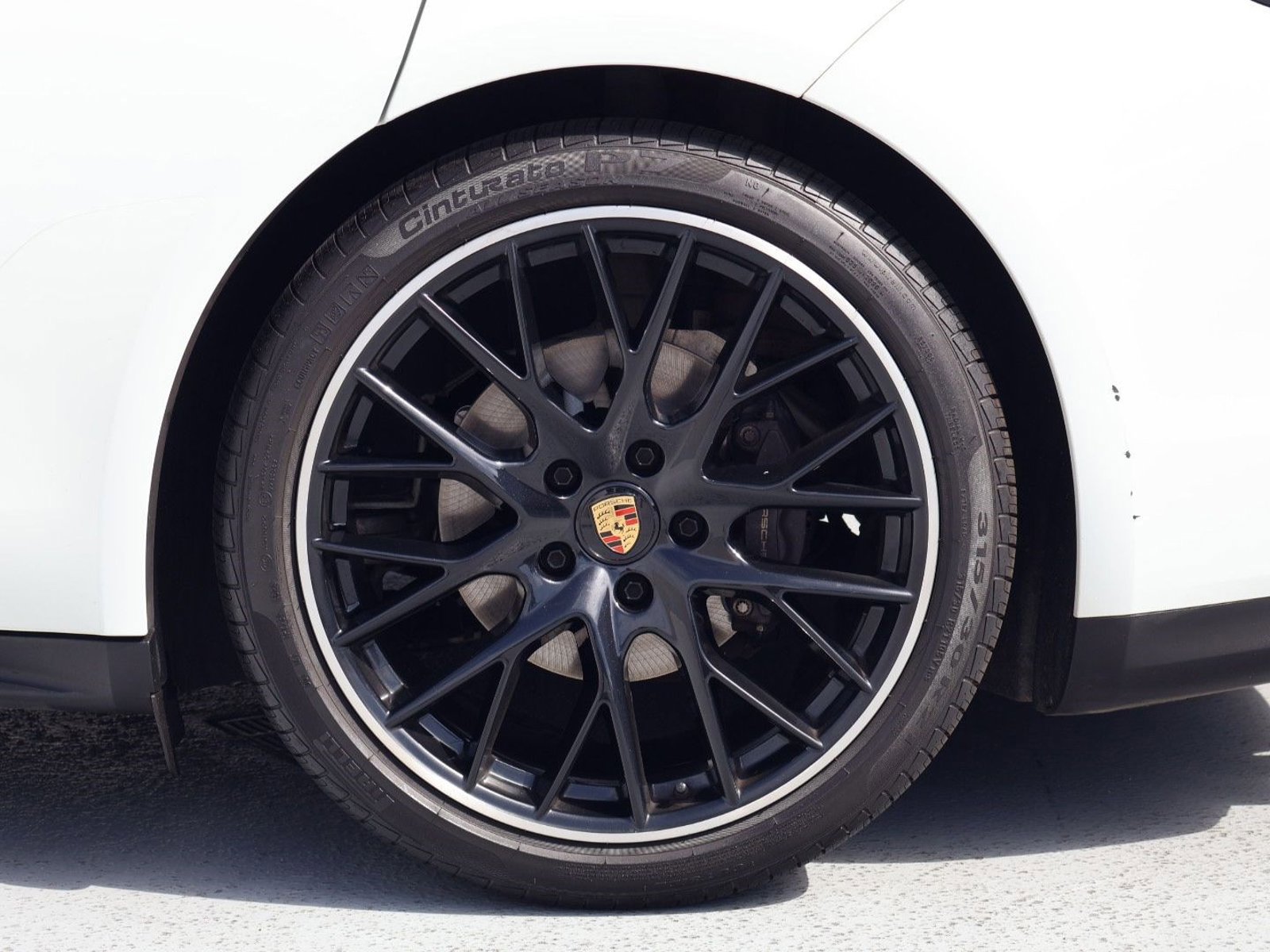 Certified 2023 Porsche Panamera Platinum Edition RWD image 27