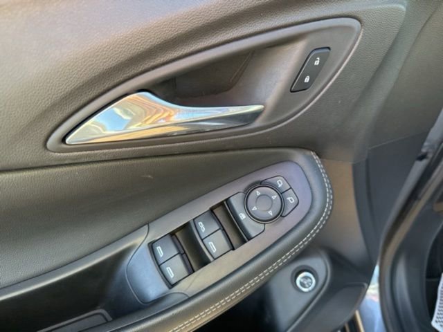 Used 2022 Buick Encore GX Select FWD image 23