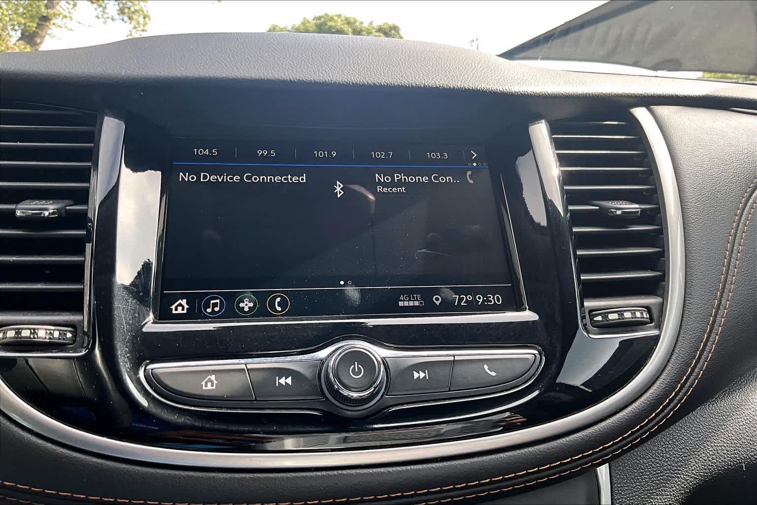 Used 2019 Chevrolet Trax LT w/ LT Convenience Package FWD image 36