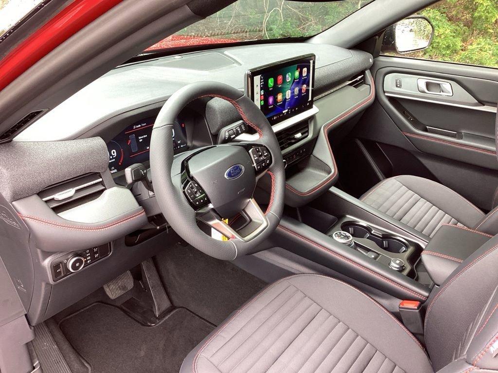New 2026 Ford Explorer ST-Line RWD image 32