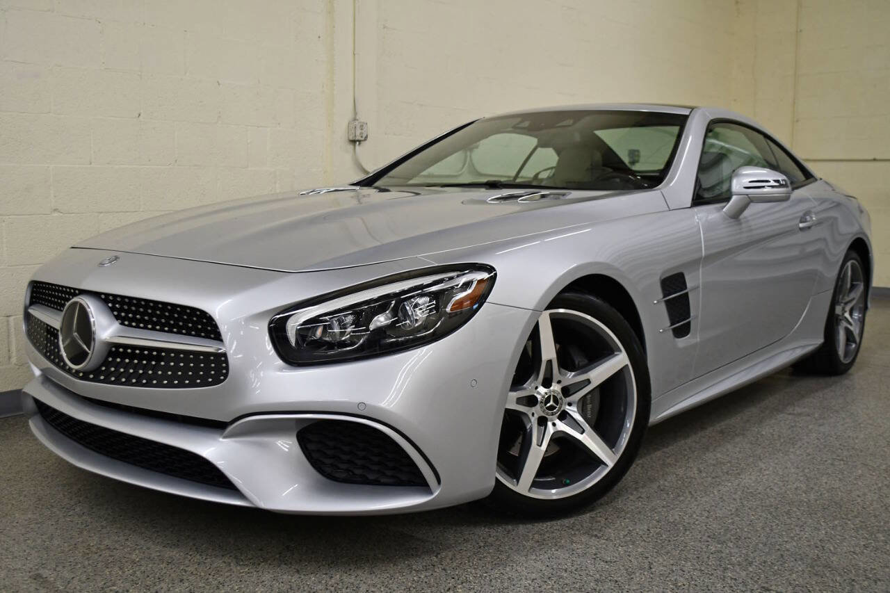 Used 2017 Mercedes-Benz SL 550 image 24