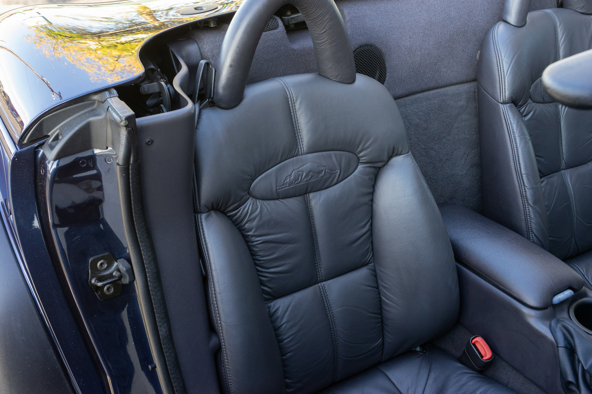 Used 2001 Chrysler Prowler image 32