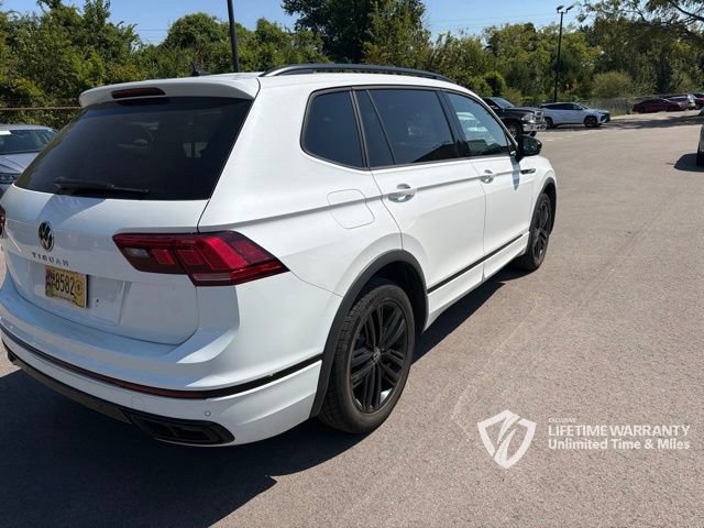 Used 2022 Volkswagen Tiguan SE R-Line FWD image 17