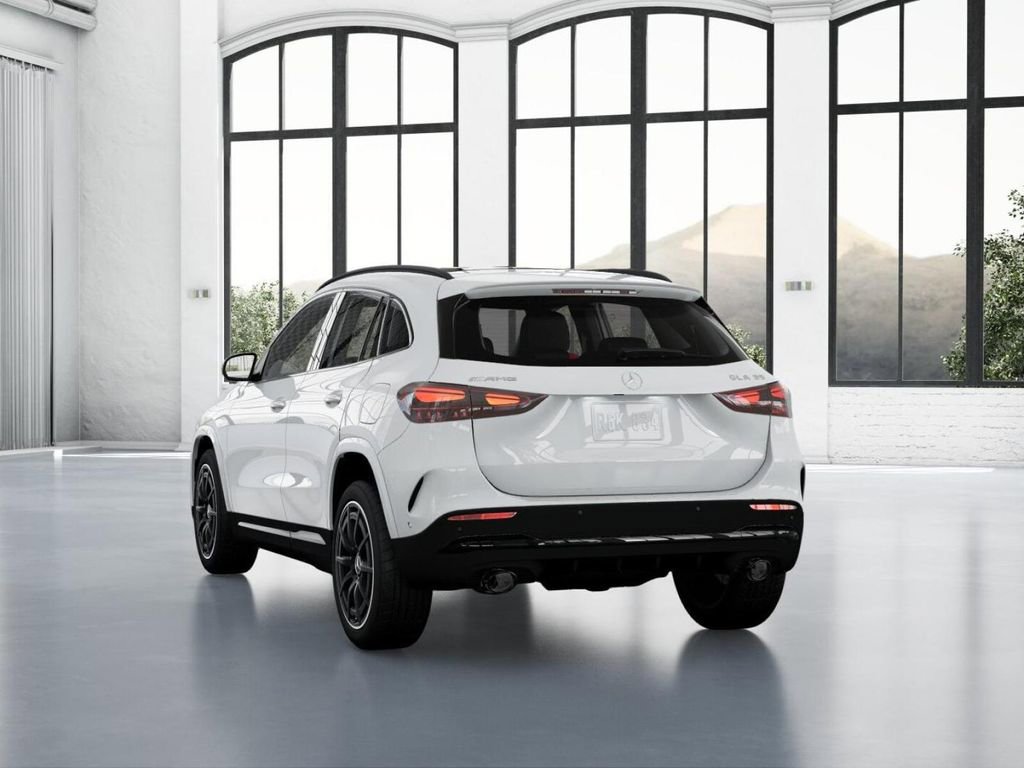 New 2025 Mercedes-Benz GLA 35 AMG 4MATIC image 27