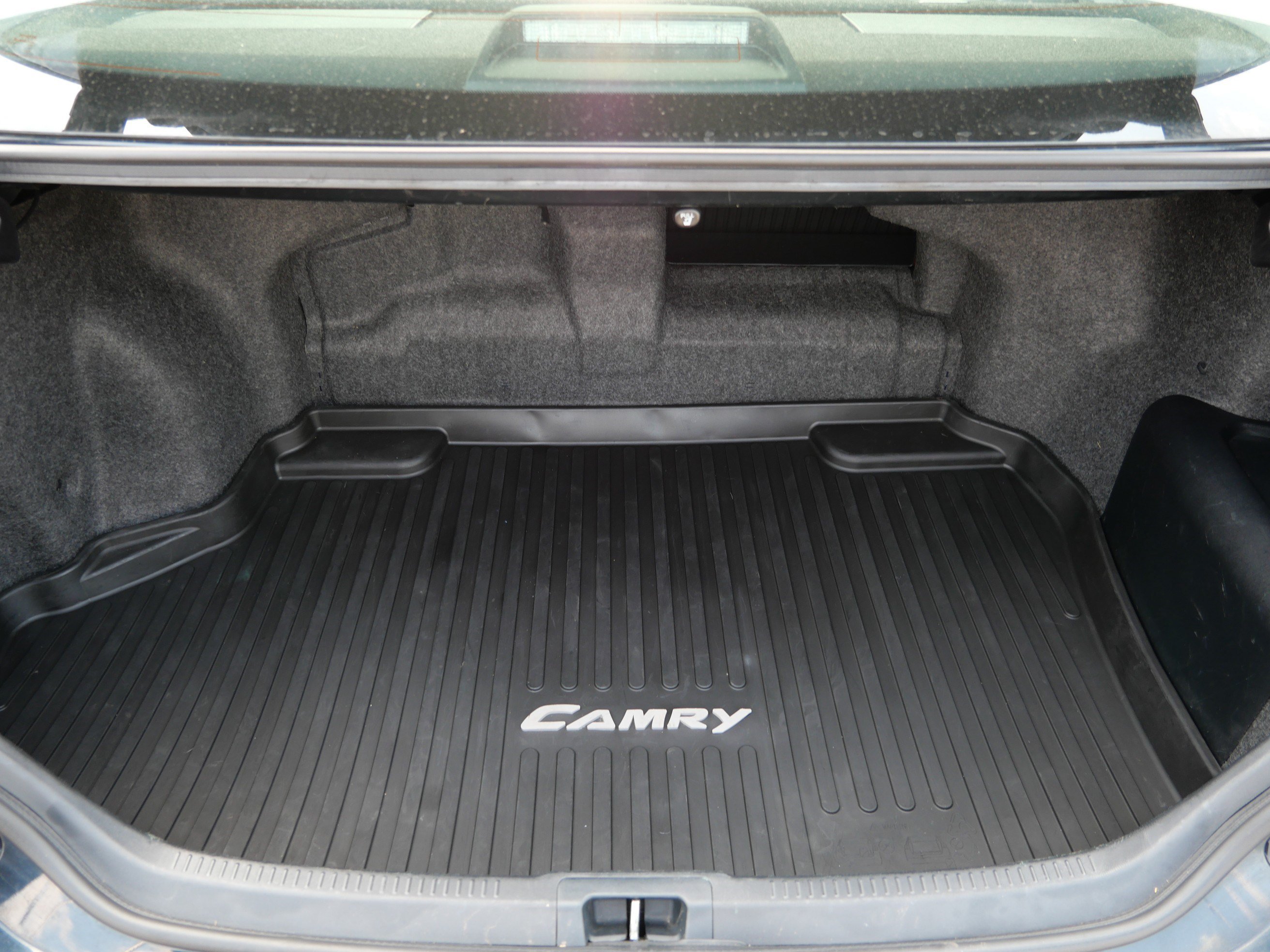 Used 2016 Toyota Camry XLE w/ Moonroof Package FWD image 18