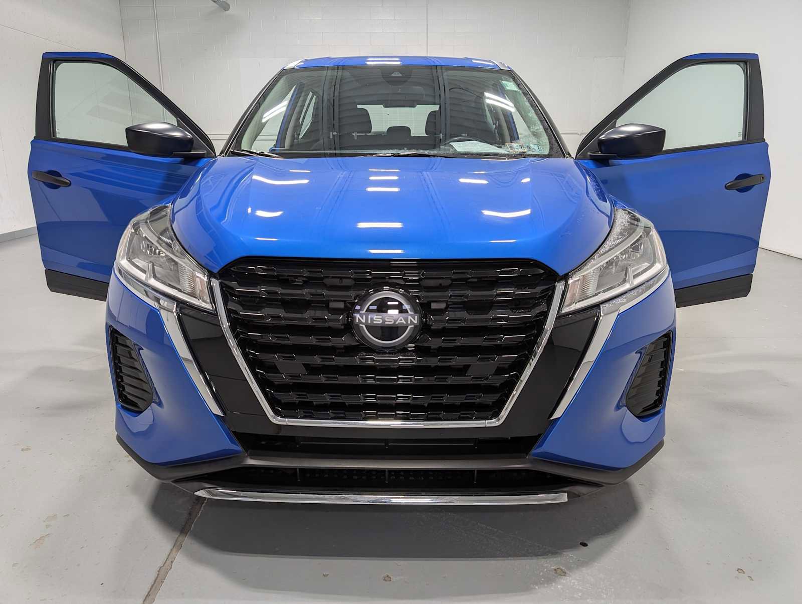 Used 2023 Nissan Kicks S image 15