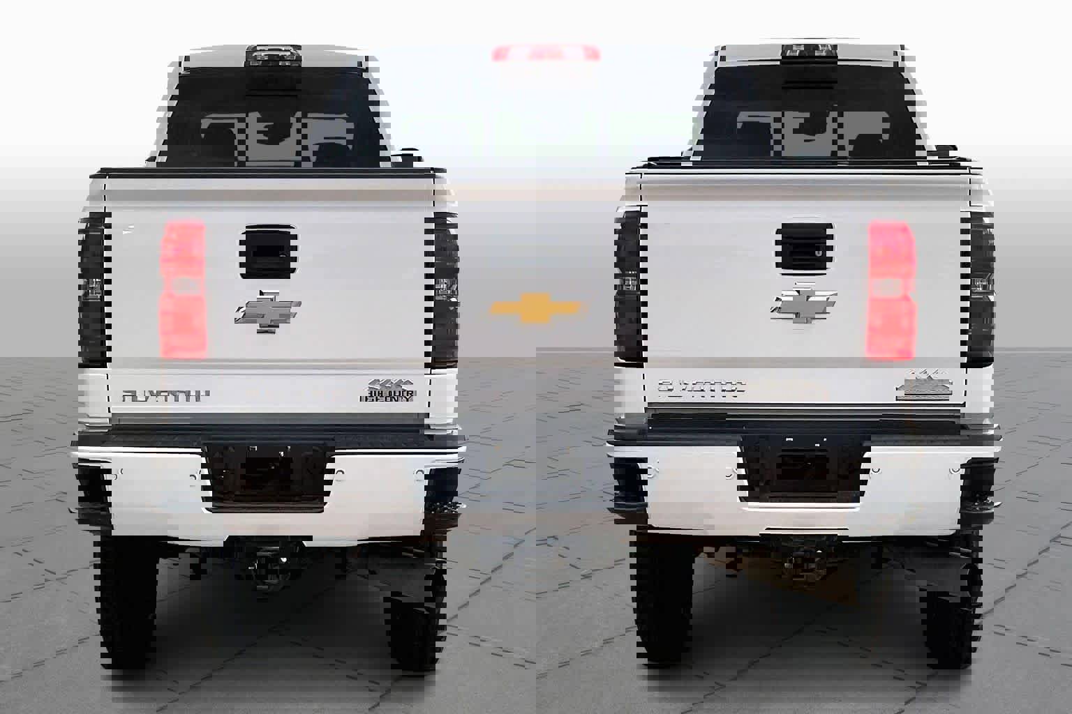 Used 2015 Chevrolet Silverado 2500 High Country w/ Duramax Plus Package AWD/4WD image 6