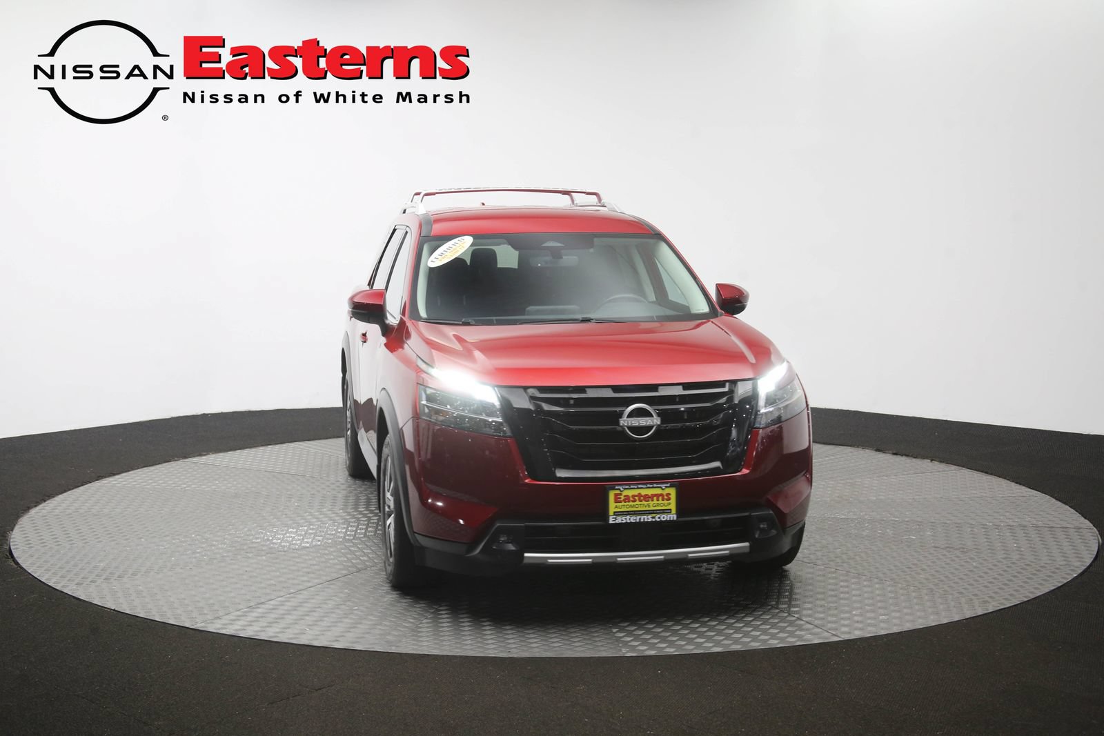 Used 2023 Nissan Pathfinder SL w/ Lighting Package (N92) AWD/4WD image 47