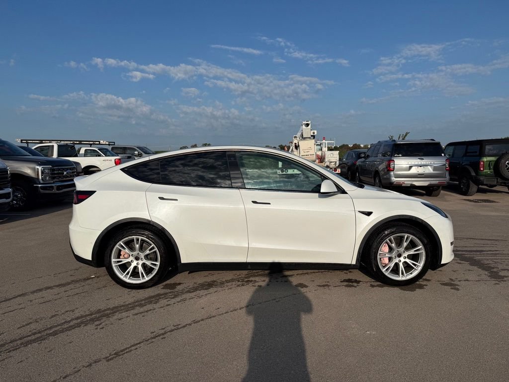 Used 2021 Tesla Model Y Long Range AWD/4WD image 14