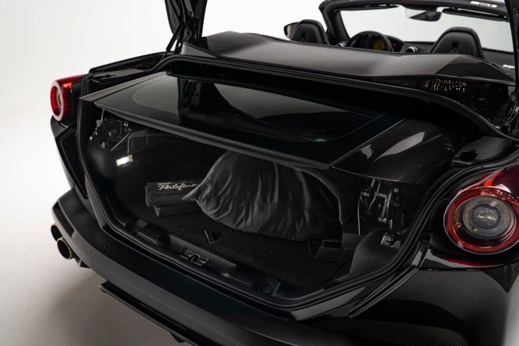 Used 2019 Ferrari Portofino image 54