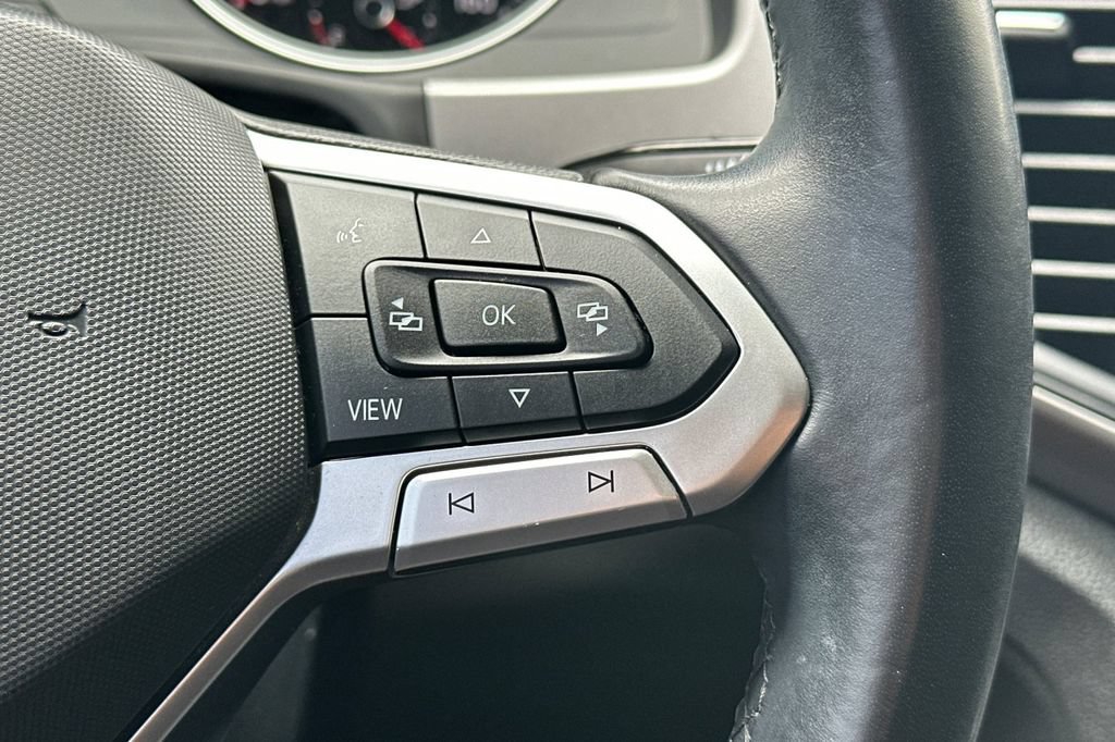 Used 2020 Volkswagen Atlas Cross Sport SE FWD image 28