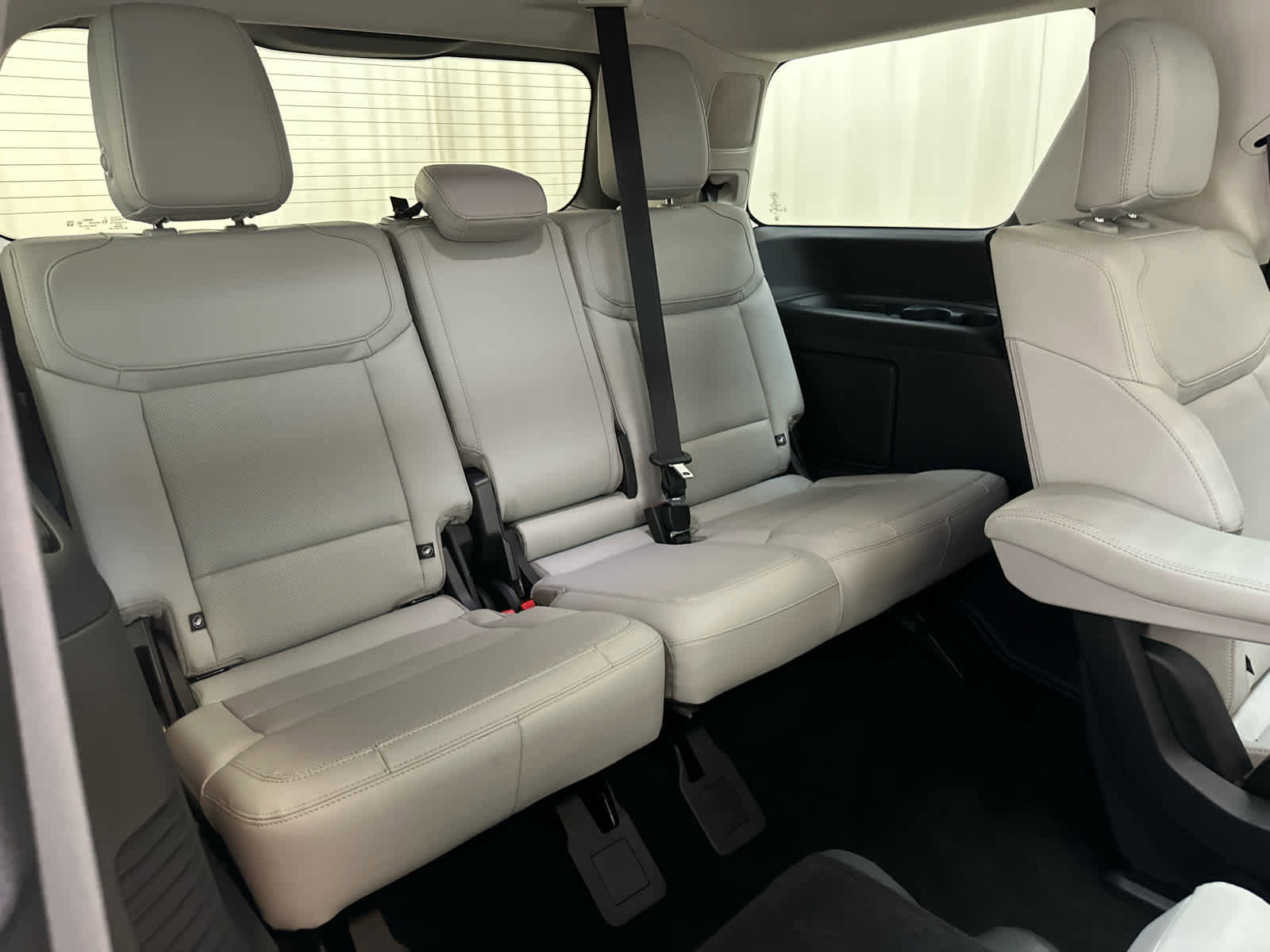 Used 2025 Ford Expedition Platinum image 22