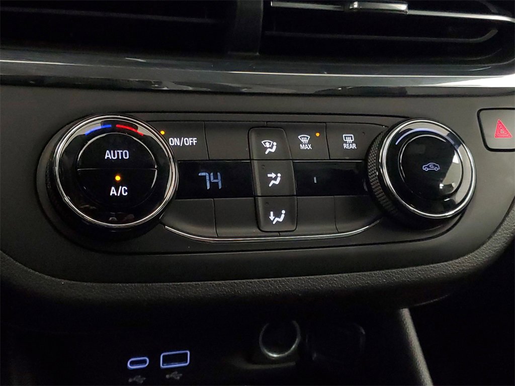 Used 2025 Buick Envista Preferred image 21