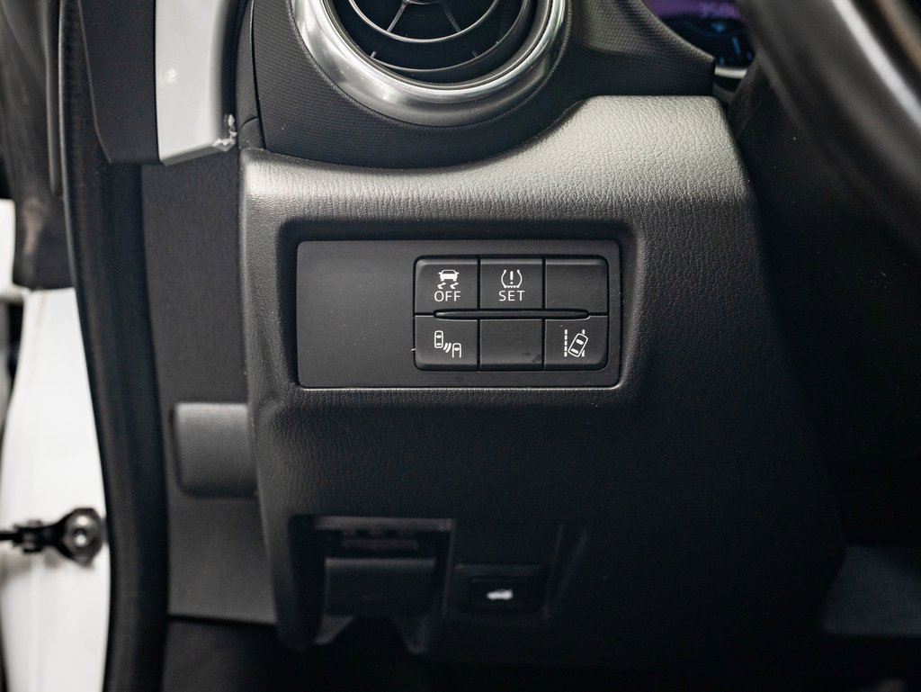 Used 2017 MAZDA MX-5 Miata Grand Touring image 45