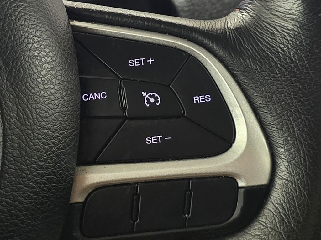 Used 2021 Jeep Renegade Trailhawk image 31