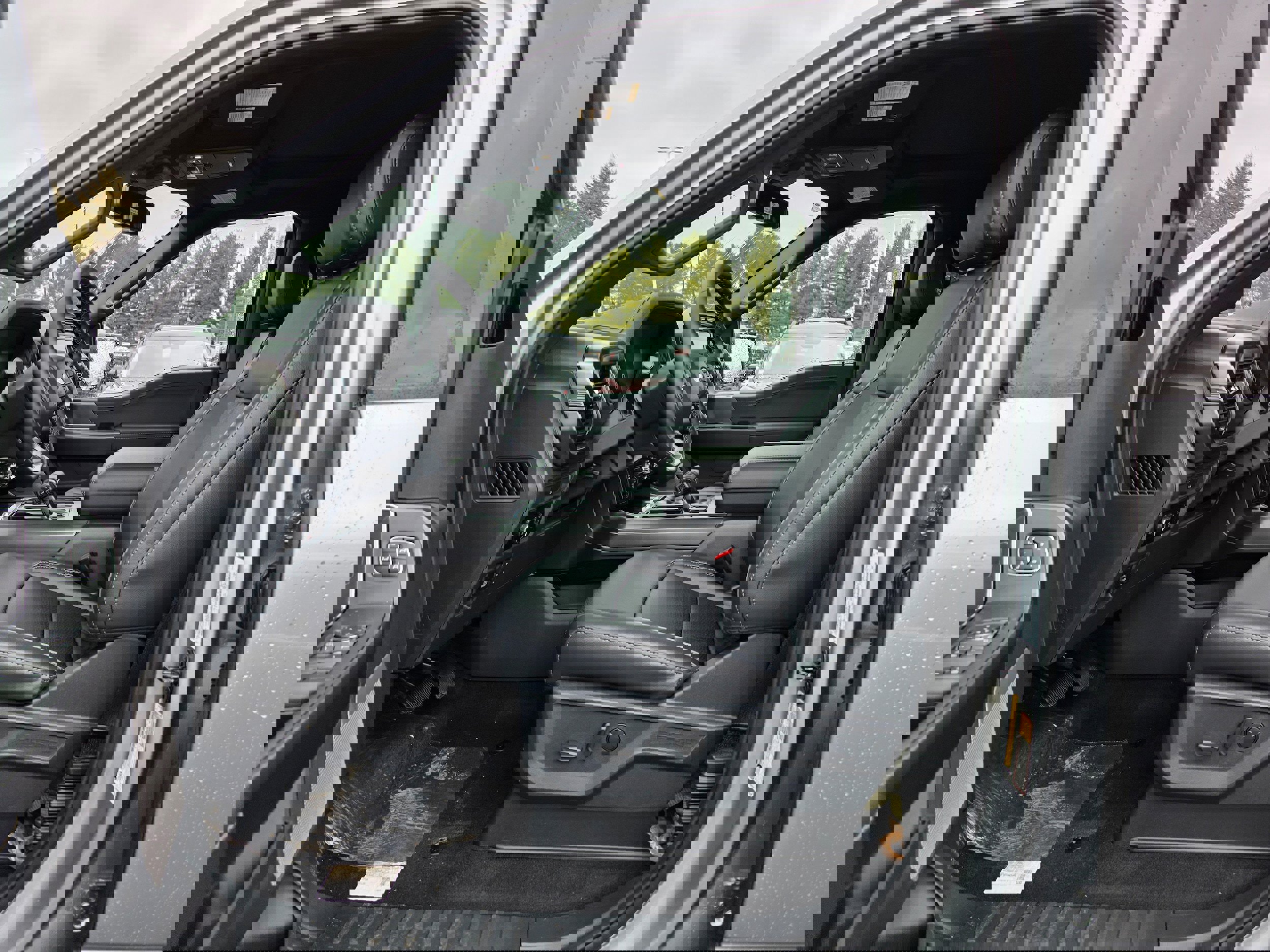 New 2026 Ford F150 Lariat w/ Equipment Group 501A Mid image 28