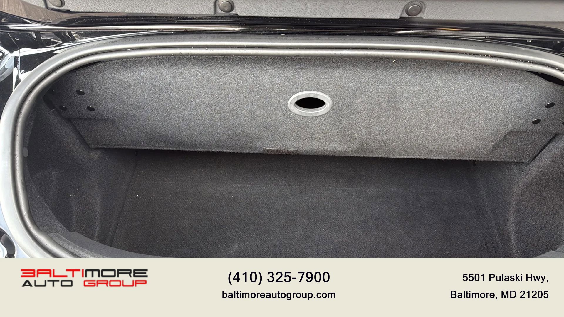 Used 2007 Chrysler Crossfire Limited image 37