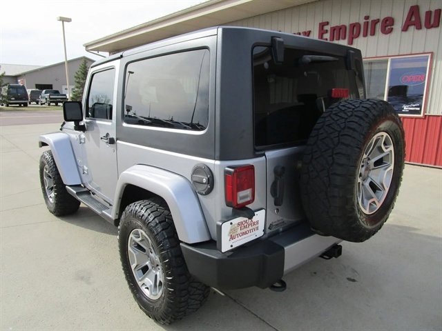 Used 2016 Jeep Wrangler Sahara w/ Dual Top Group image 9
