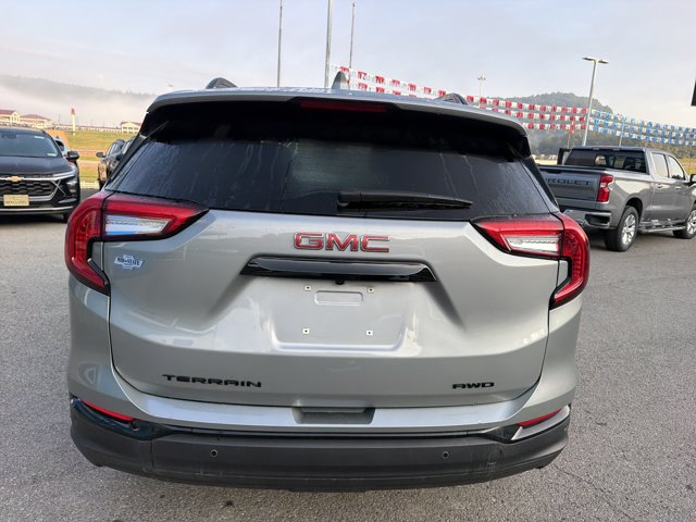 Used 2024 GMC Terrain SLE w/ Driver Convenience Package AWD/4WD image 5