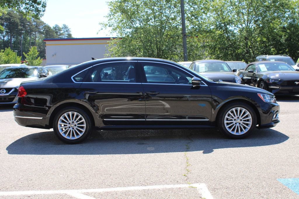Used 2016 Volkswagen Passat 1.8T SE FWD image 5