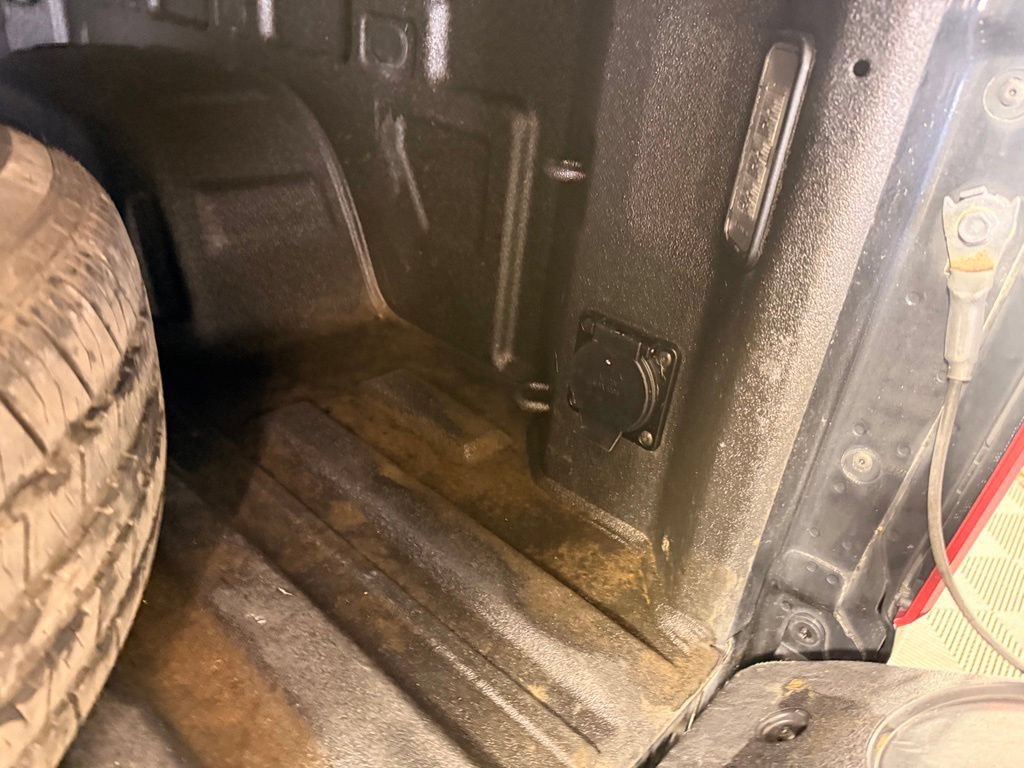 Used 2022 Chevrolet Silverado 1500 High Country AWD/4WD image 20