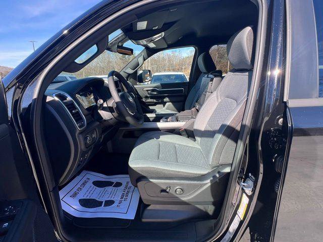 New 2026 RAM 1500 Big Horn AWD/4WD image 12