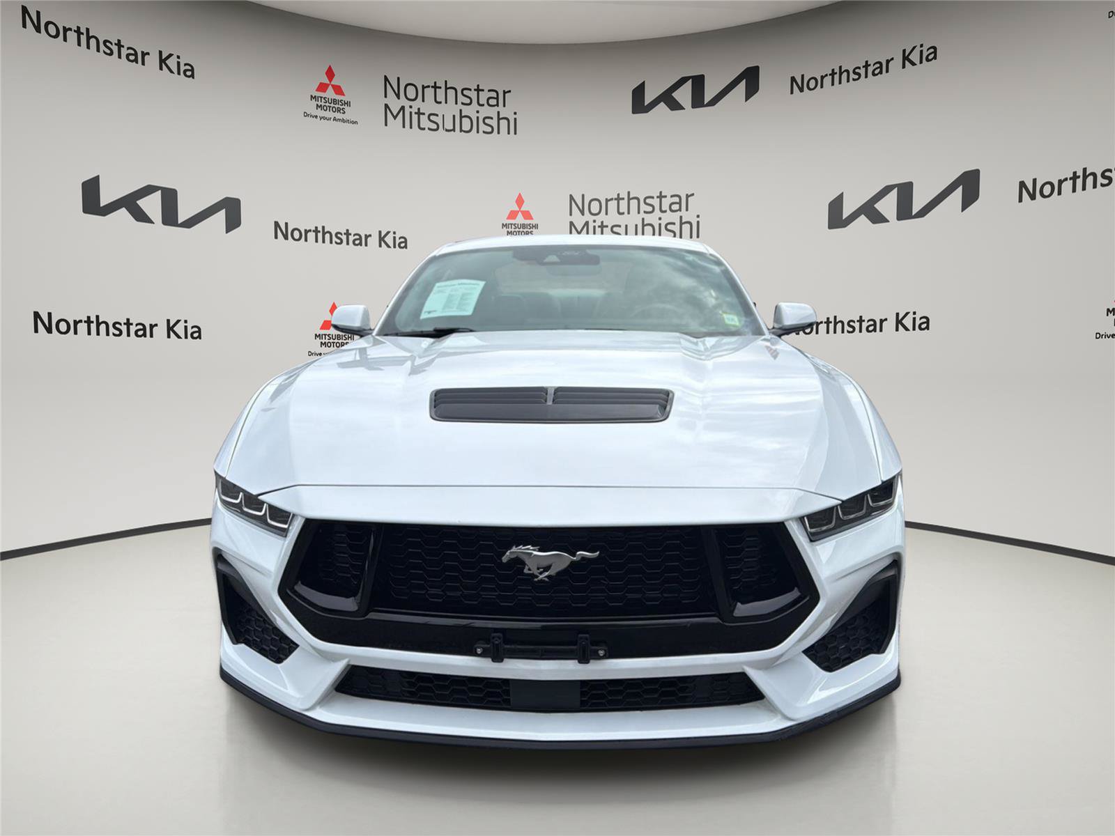 Used 2024 Ford Mustang GT Premium RWD image 9
