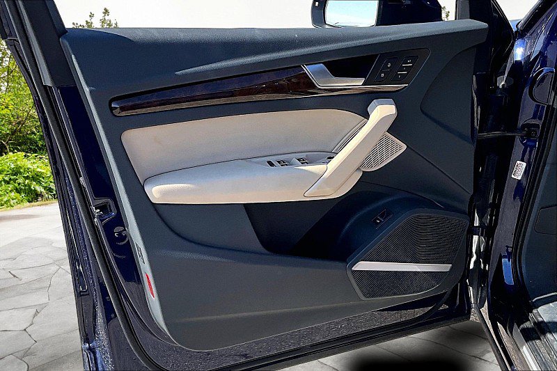 Used 2018 Audi Q5 2.0T Premium Plus w/ Premium Plus Package image 19