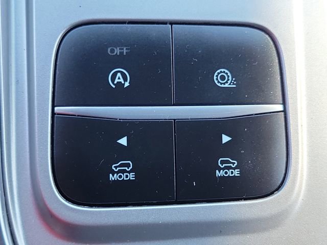 Used 2021 Ford Explorer XLT w/ Equipment Group 202A RWD image 18