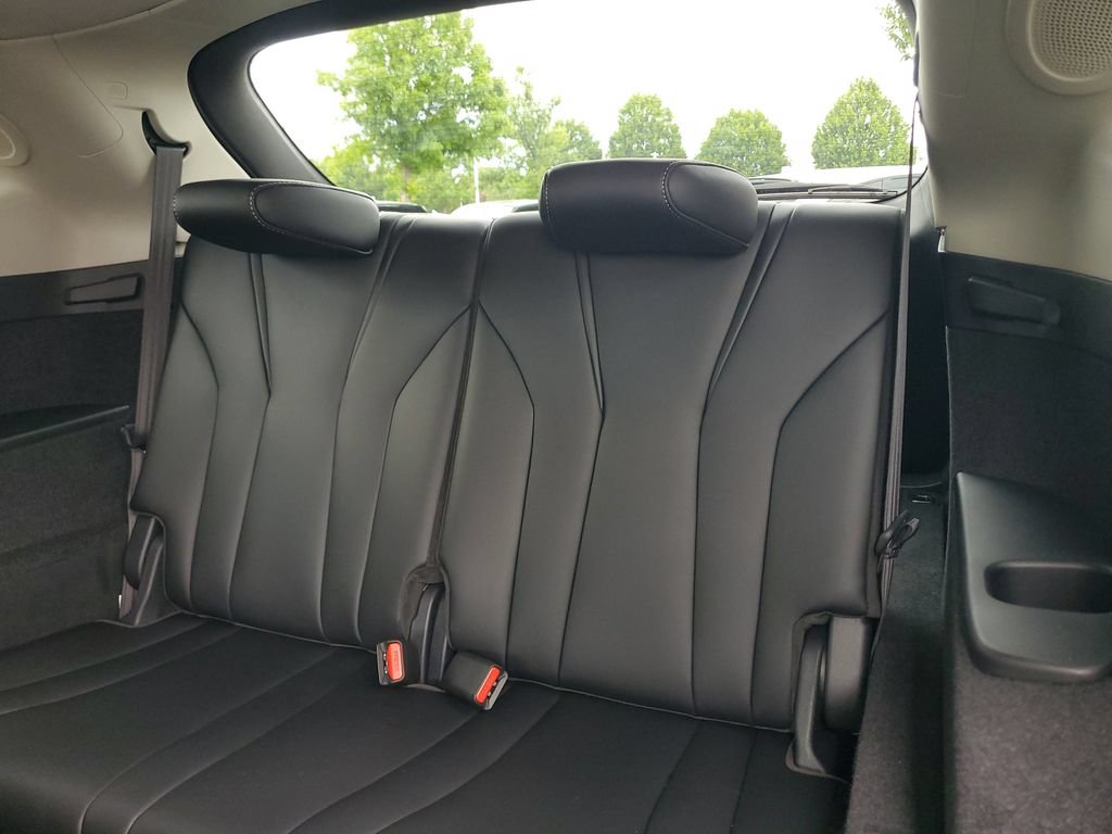Certified 2026 Acura MDX w/ Technology Package FWD image 14