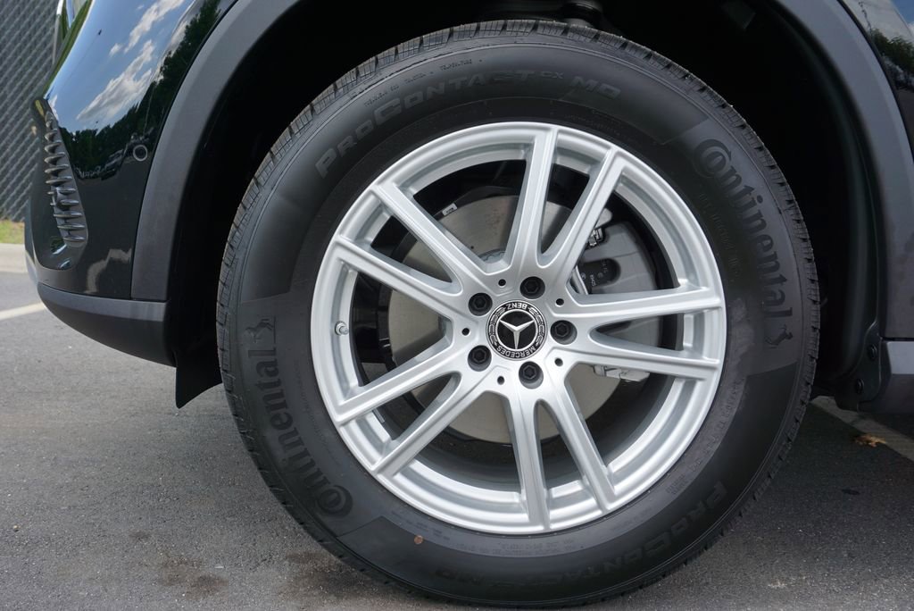 Certified 2025 Mercedes-Benz GLC 300 4MATIC image 18