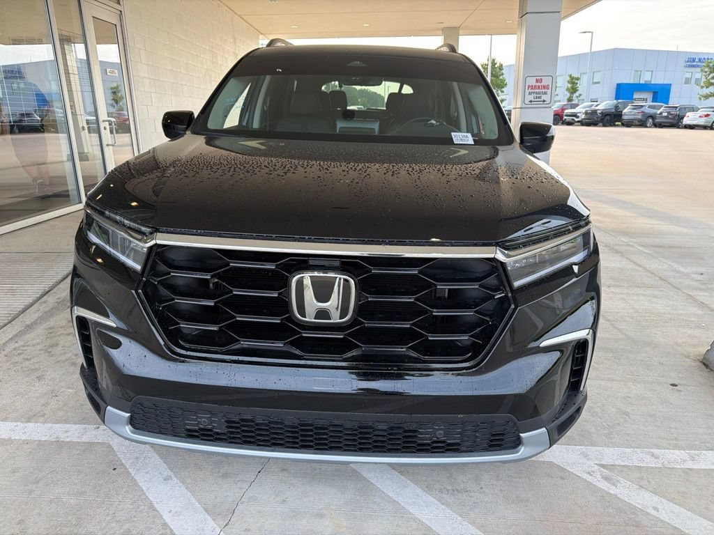 Used 2024 Honda Pilot Touring video 2