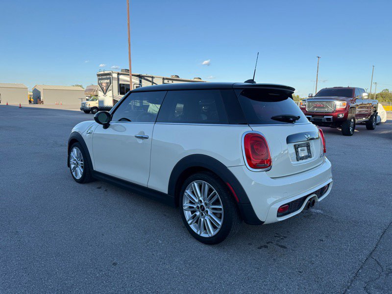 Used 2017 MINI Cooper S image 7
