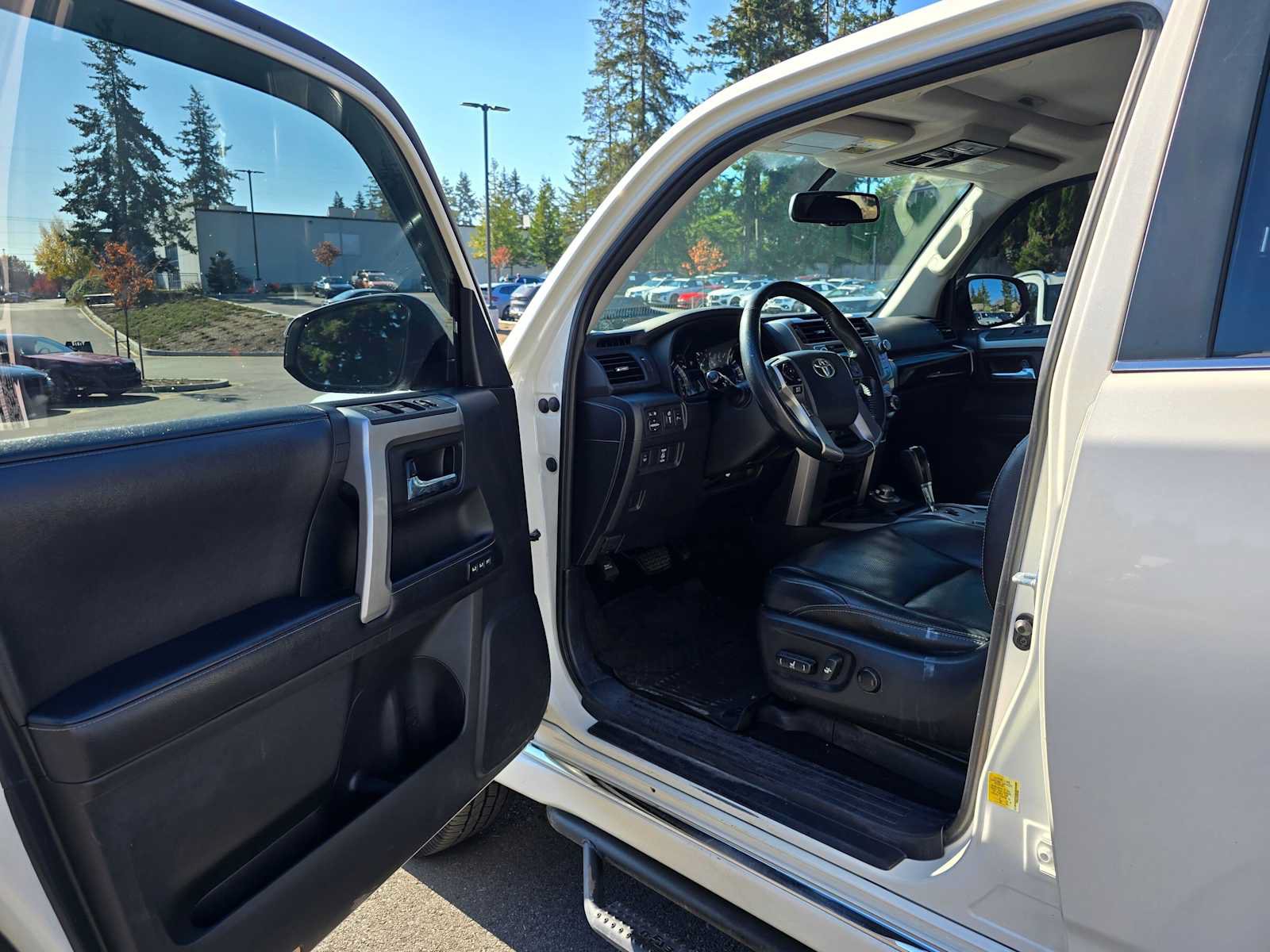 Used 2019 Toyota 4Runner Limited AWD/4WD image 19