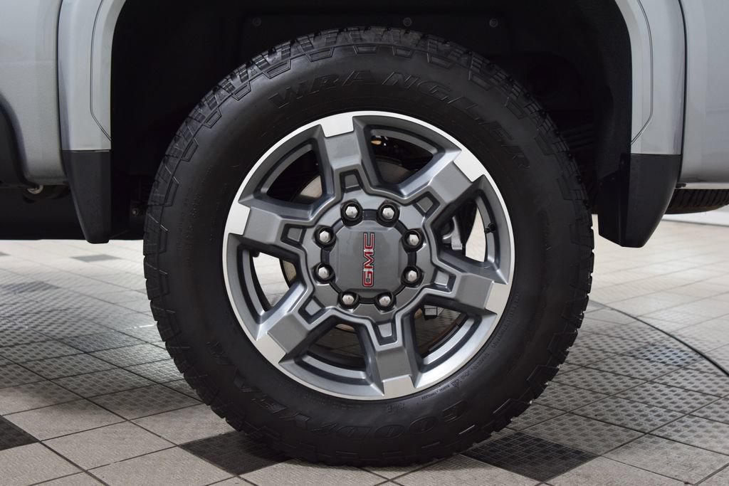 Used 2025 GMC Sierra 2500 SLT w/ SLT Premium Package AWD/4WD image 27