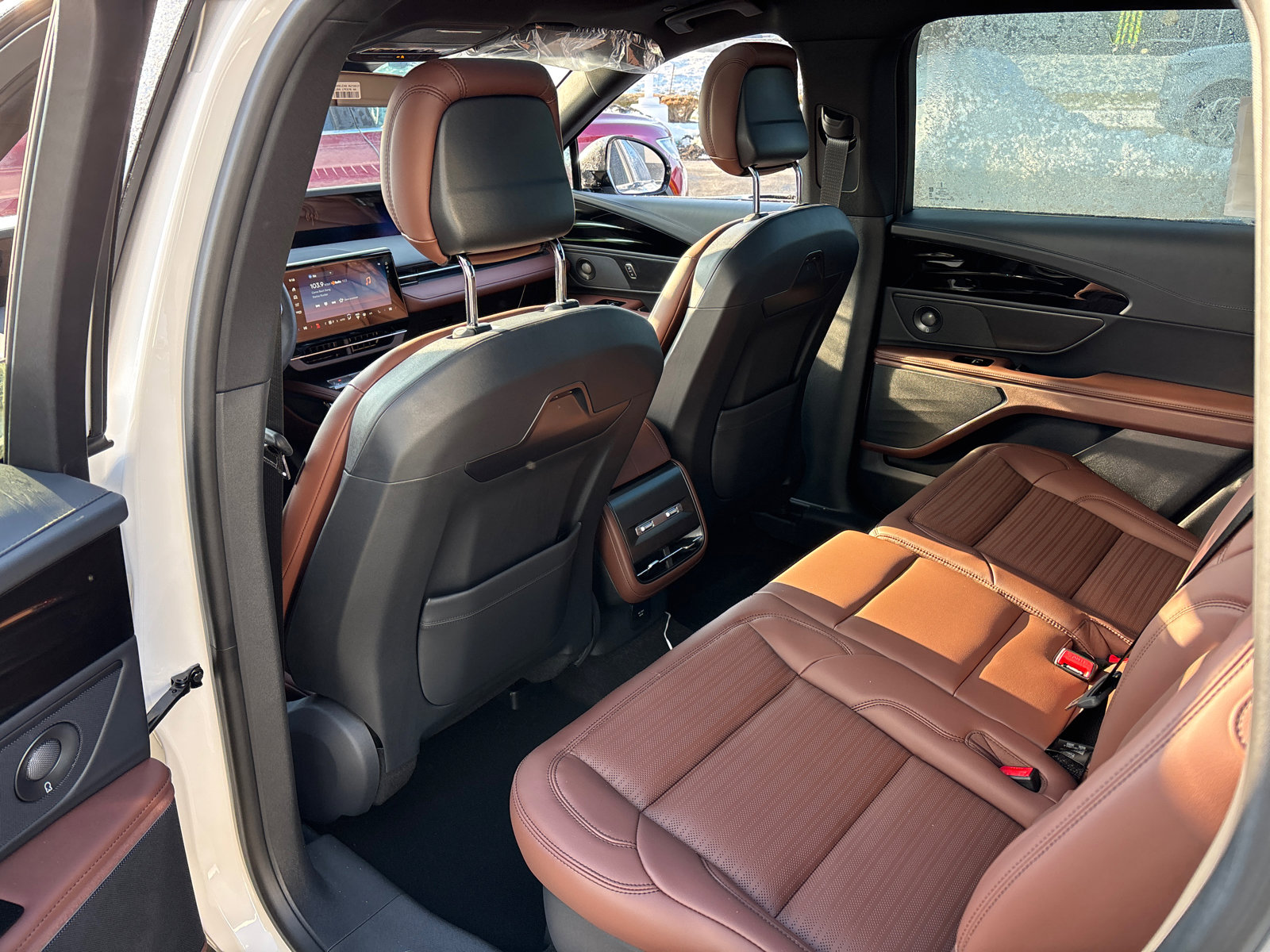 New 2026 Lincoln Nautilus Reserve w/ Jet Appearance Package AWD/4WD image 28