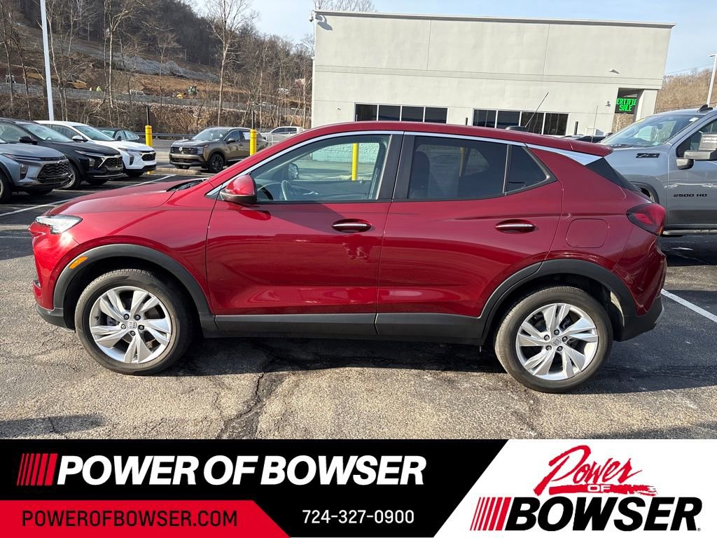 Used 2024 Buick Encore GX Preferred w/ Comfort Package image 2