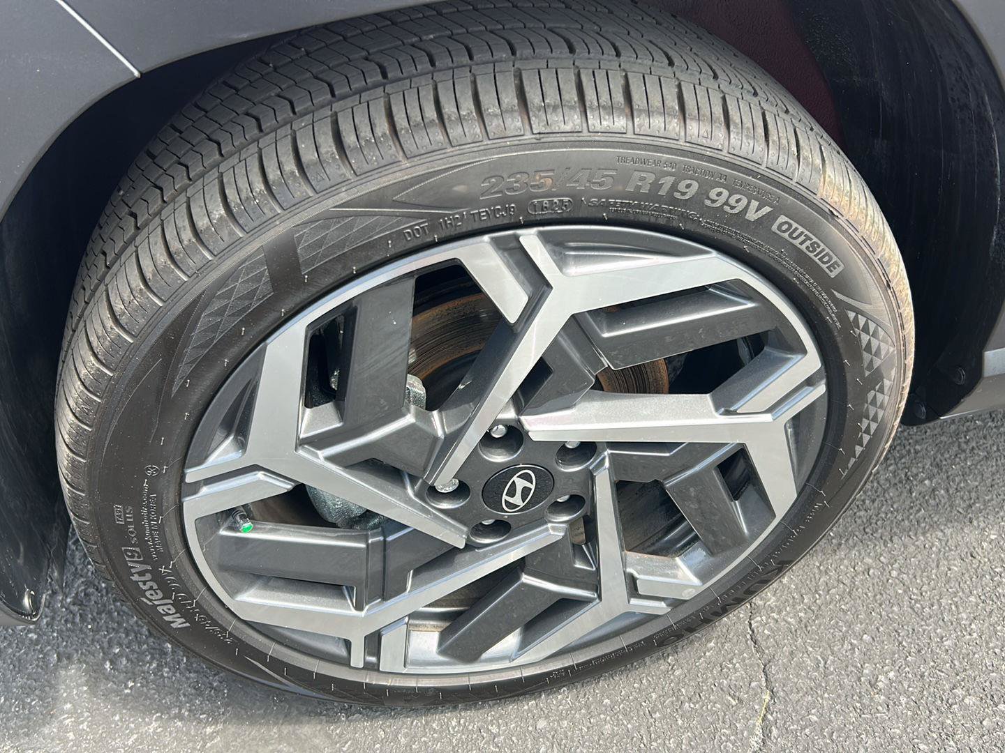Certified 2026 Hyundai Kona SEL Premium FWD image 3