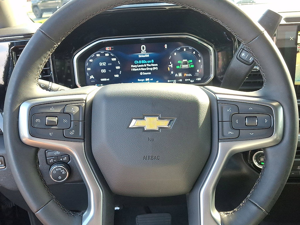 Used 2026 Chevrolet Silverado 1500 LT AWD/4WD image 16