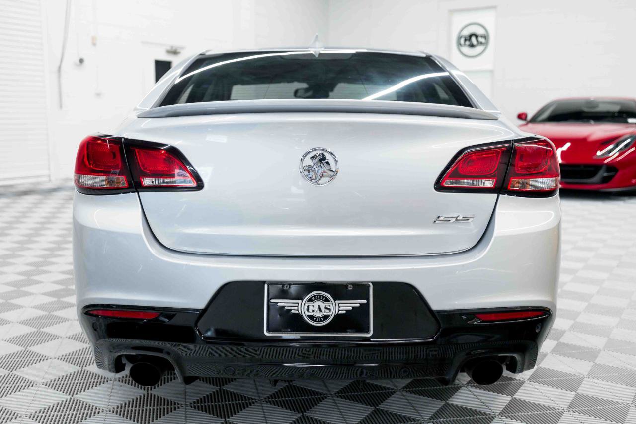 Used 2015 Chevrolet SS RWD image 9