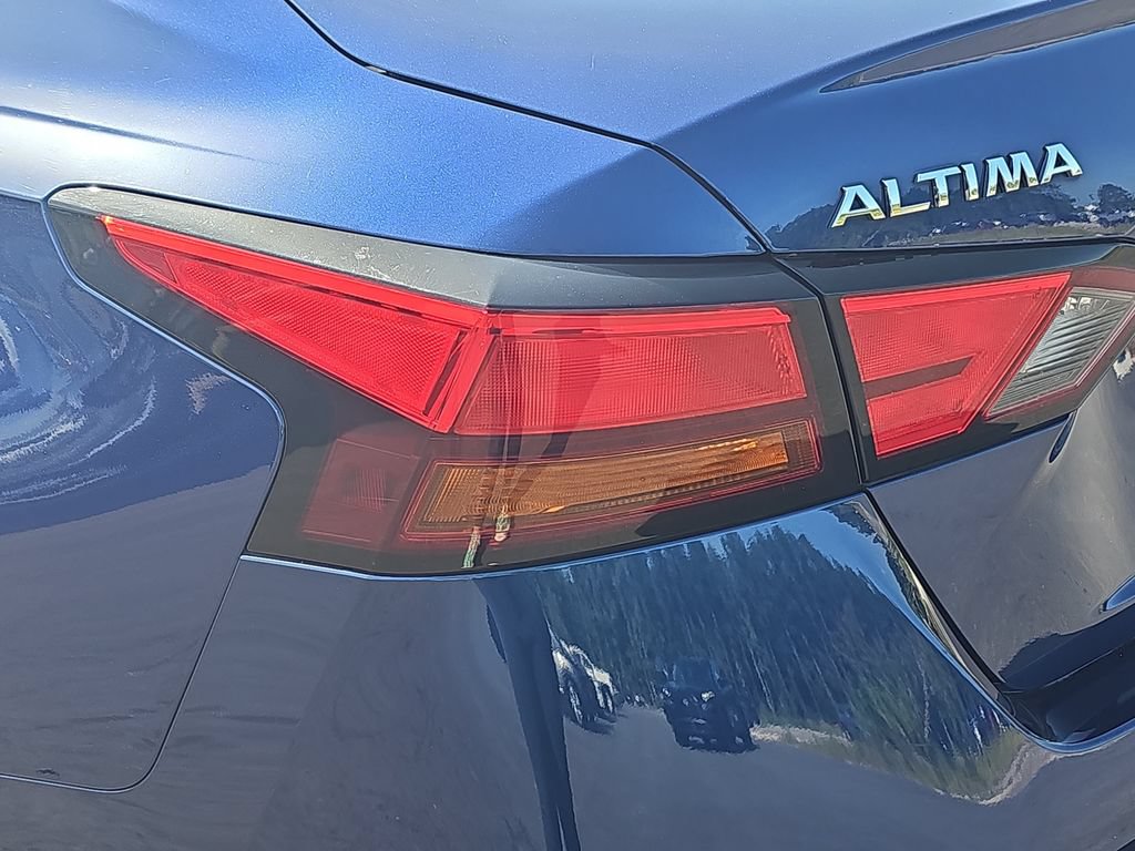 Used 2019 Nissan Altima 2.5 SR FWD image 32
