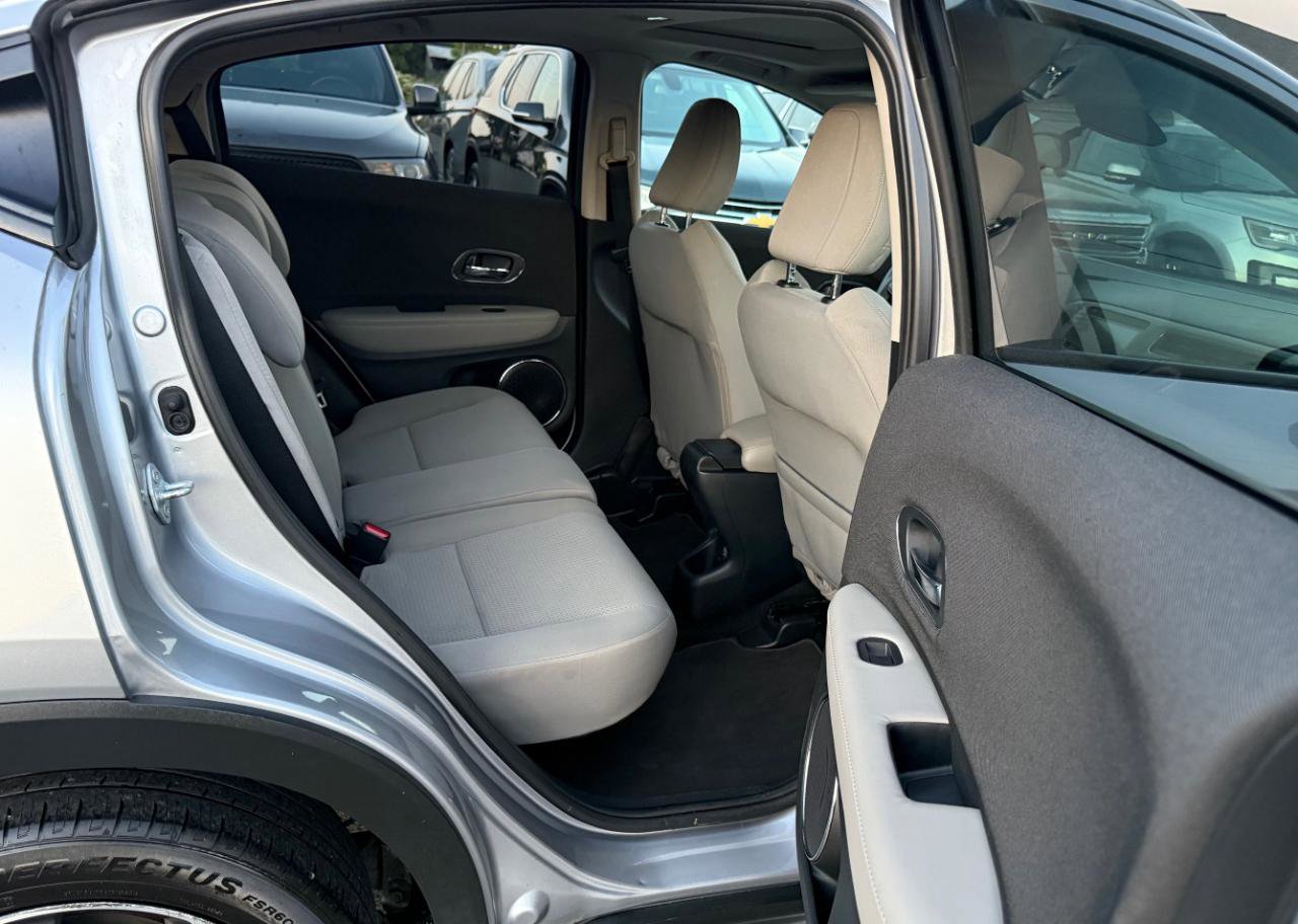 Used 2021 Honda HR-V EX image 11