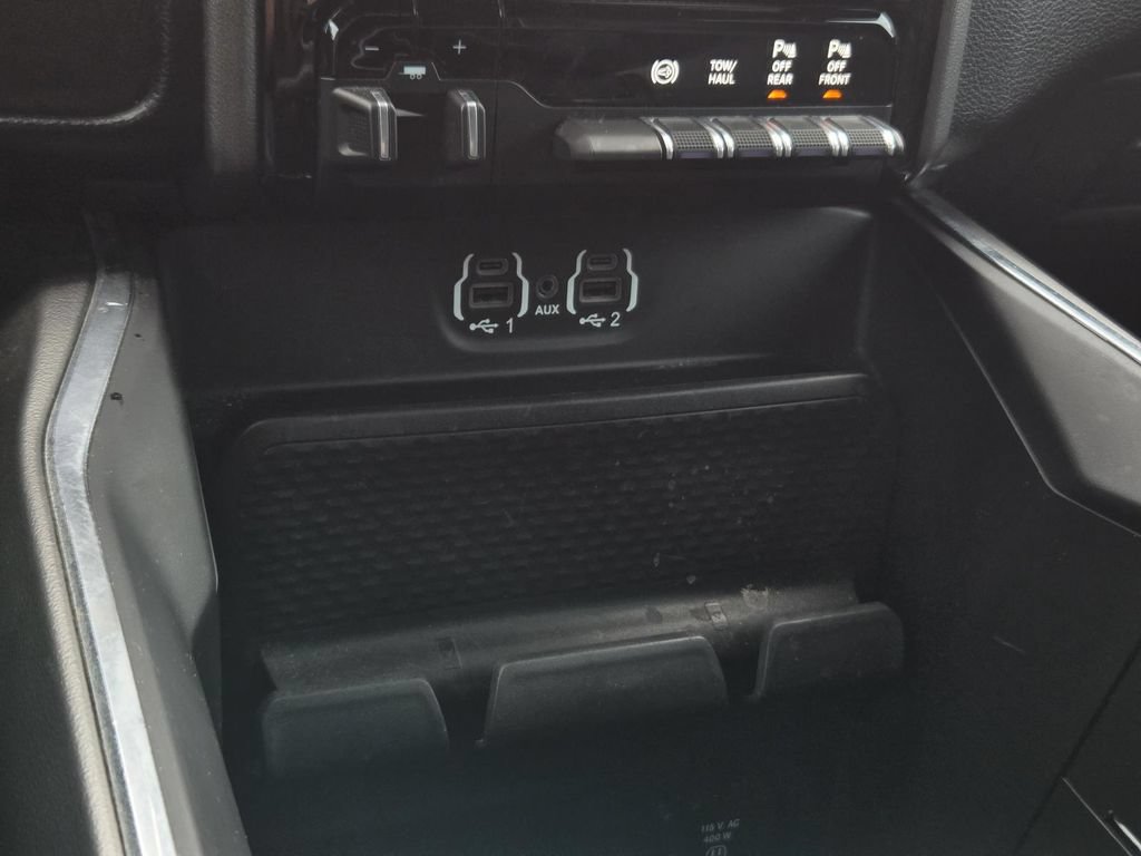 Used 2020 RAM 2500 Laramie w/ Night Edition AWD/4WD image 31
