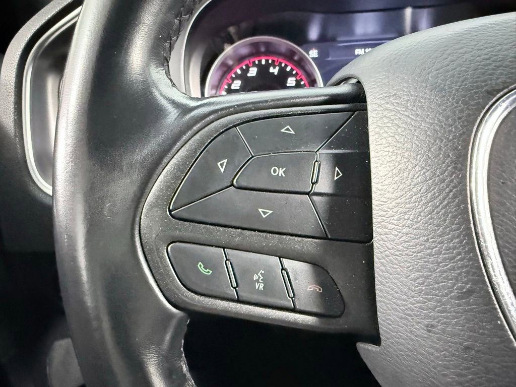 Used 2022 Dodge Charger SXT image 13