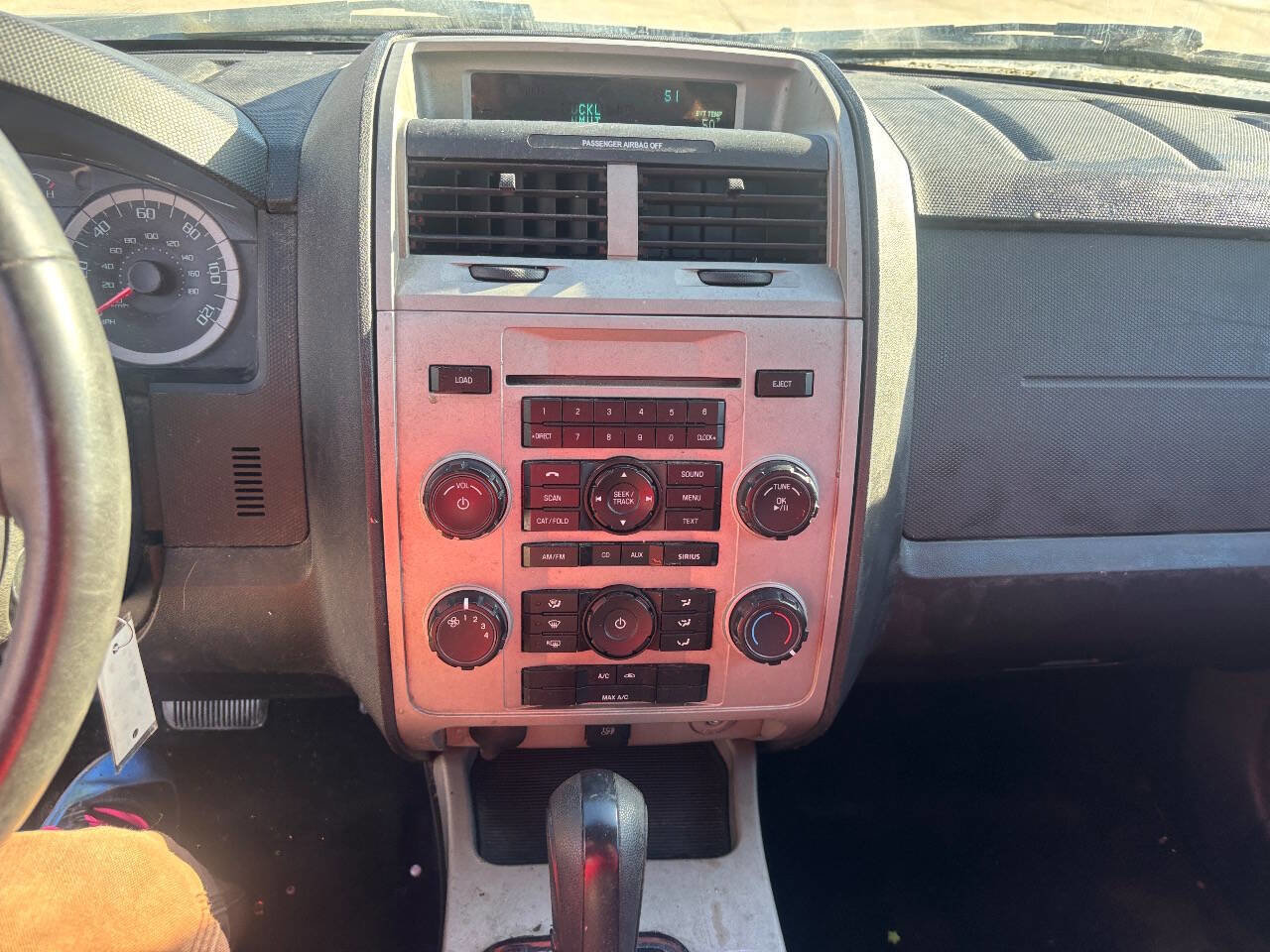 Used 2011 Ford Escape XLT image 17